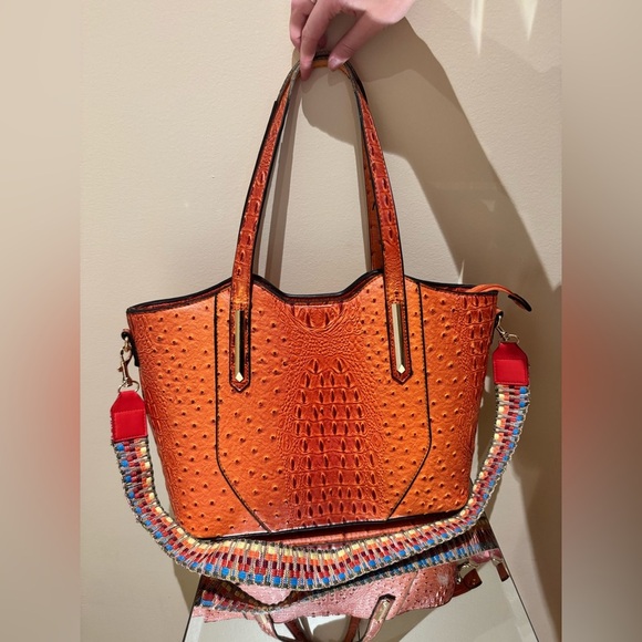 Elegant Orange Textured Women's Handbag - Picture 1 of 6